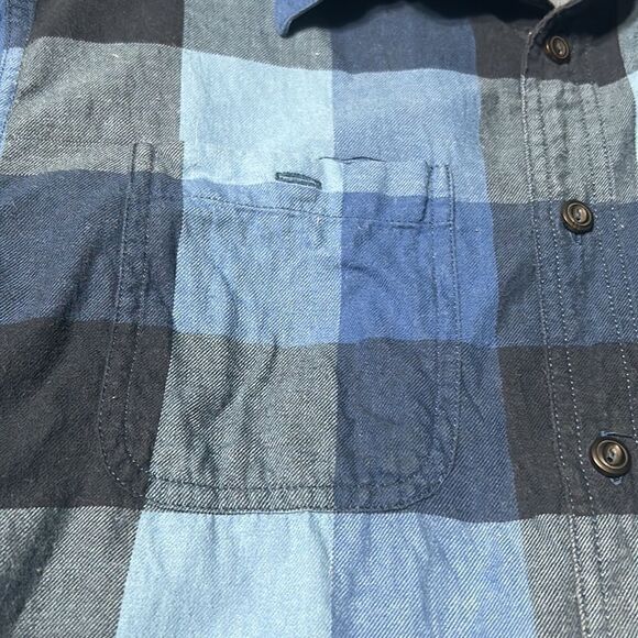 American Eagle Flannel - Picture 6 of 7